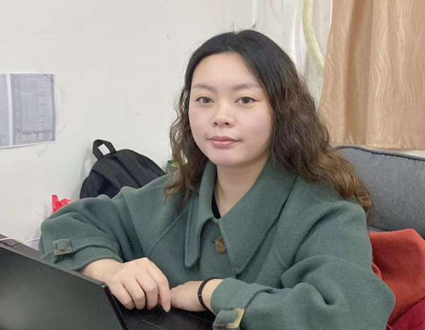 龙八long8付斯佳